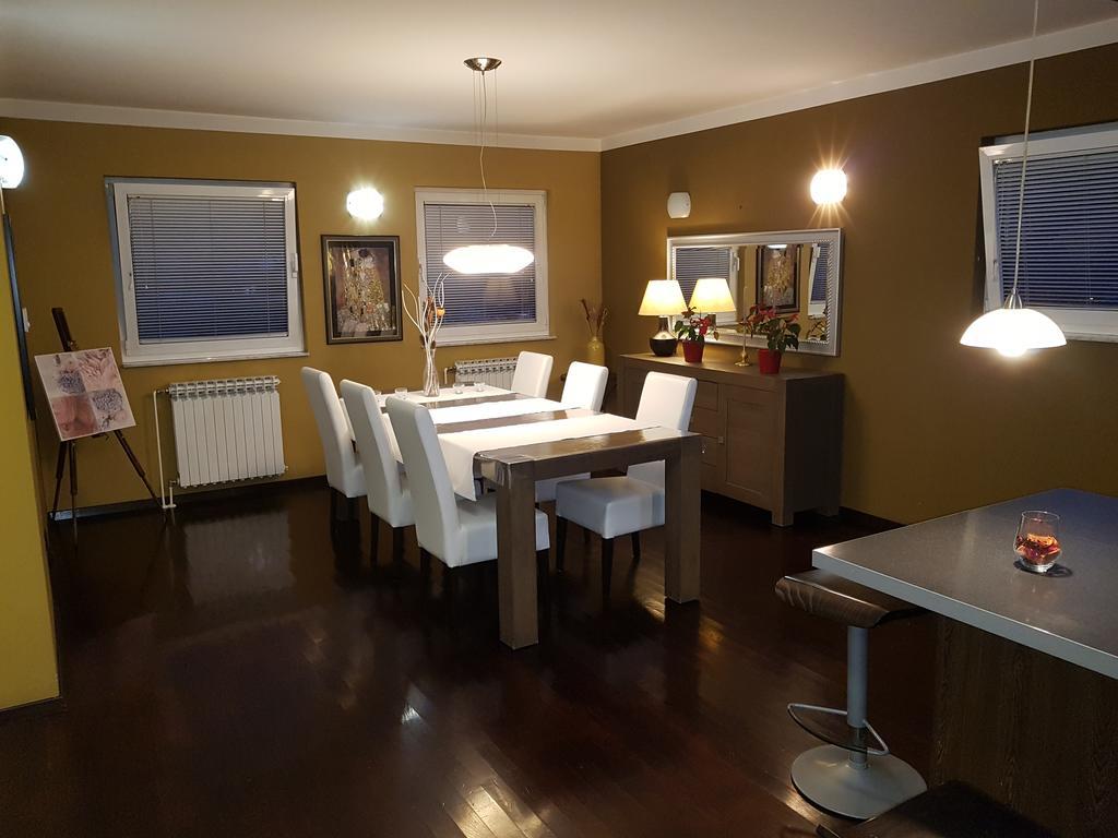 Apartment Sanja *